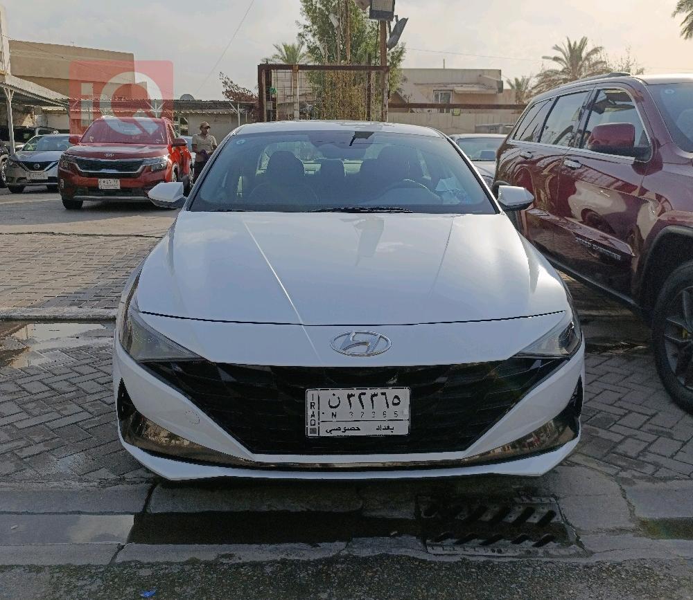 هیوندای ئەلەنترا